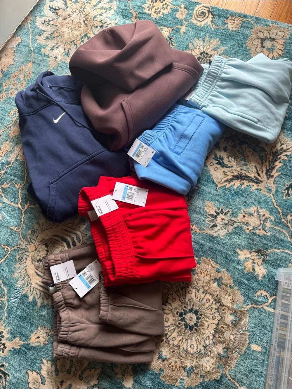 Nike women’s bundle - insane deal